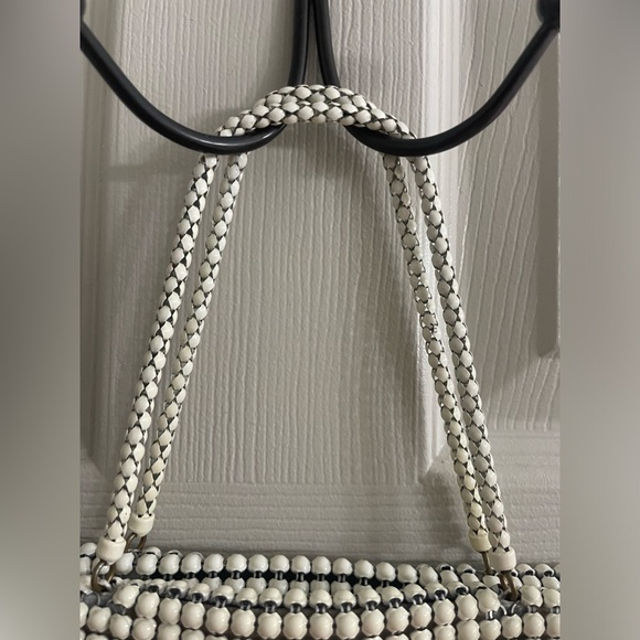 Vintage Whiting & Davis Ivory Alumesh 1940’s Handbag. - Picture 2 of 11